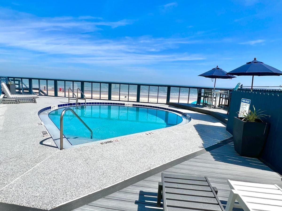 Holiday home Daze - Ocean Front At Symphony Club! Ormond Beach